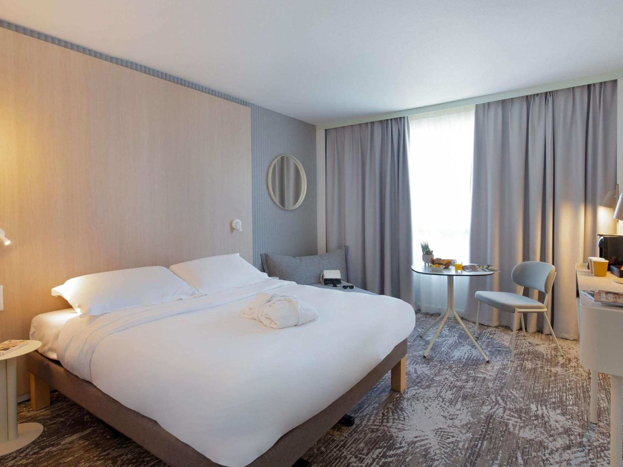 Chambre Exécutive avec un Lit Double